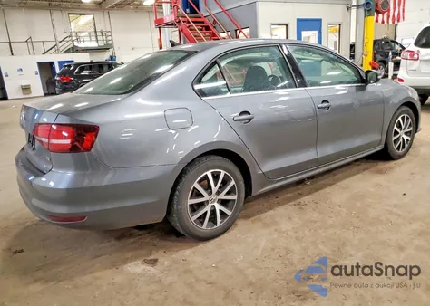 2017 Volkswagen Jetta Se z USA, uszkodzony, nr VIN 3VWDB7AJ3HM264637